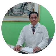 Dr. Robert Vásquez